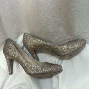 Sparkly Gold Pumps